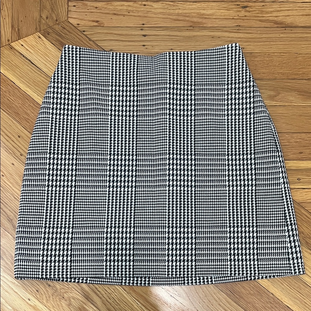 Banana Republic Houndstooth A-Line Mini Skirt